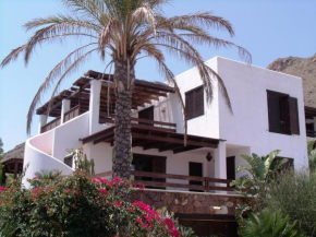 Las Negras - spacious 10p villa with communal pool, Las Negras